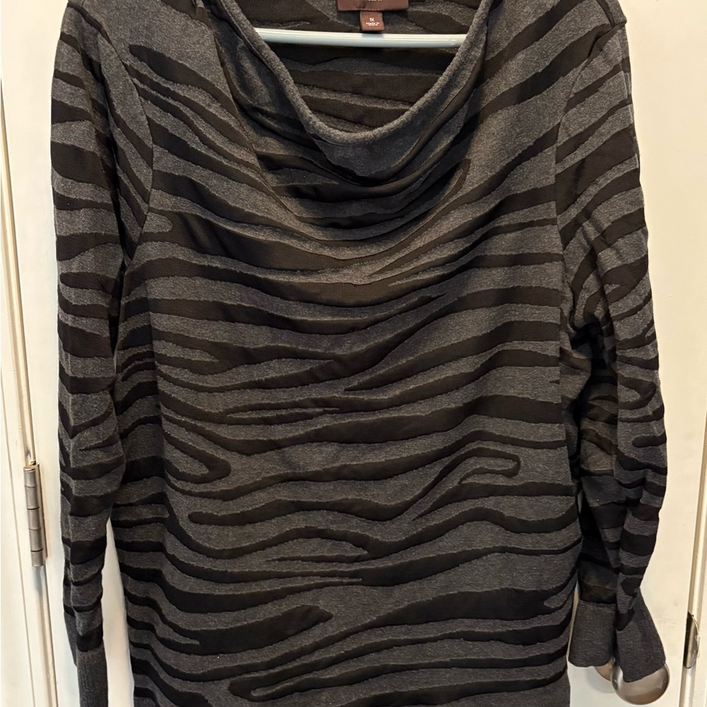 Dana Buchman Gray and Black Zebra Patterned Cowl Scoop Neck Sweater -sz 1X